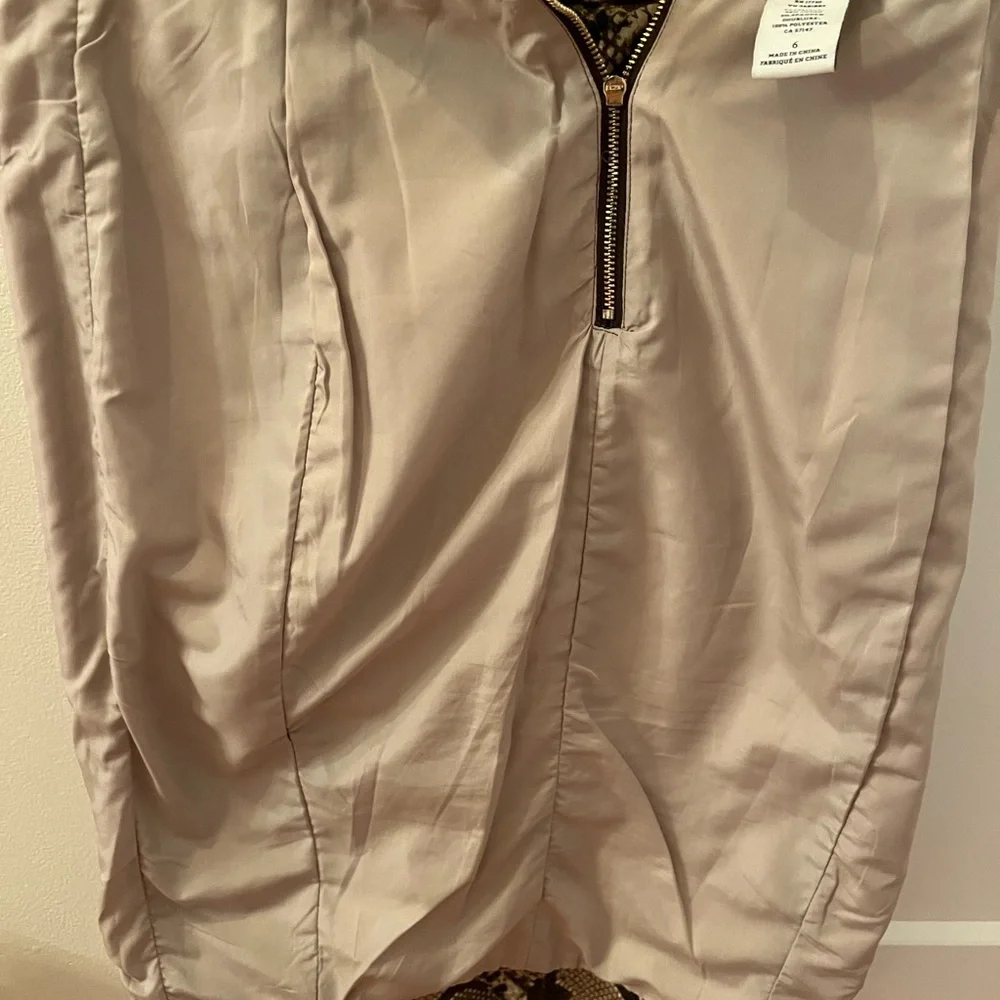 Altuzarra snake print lined skirt with front slit nwot - Picture 12 of 13